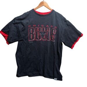 Vintage 90s Chicago Bulls Salem Sportswear Shirt XL Double Layer Faux Ringer USA